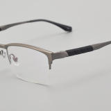 Half Rim Titanium Glasses LE5076_Gunmetal
