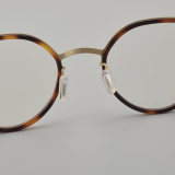 Round Titanium Glasses LE5314 - Tortoise - Gold