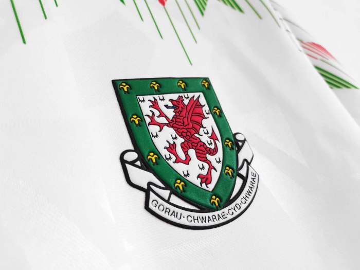 Retro 90-92 Wales Away Jersey