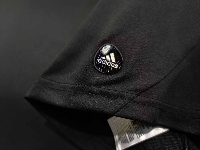 11-12 Real Madrid Goalkeeper Black Retro Jersey