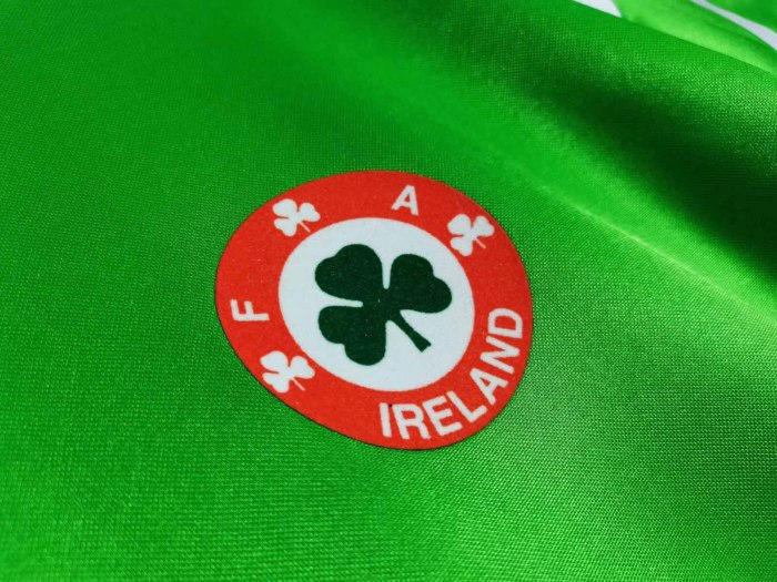 88-90 Ireland Home Retro Jersey