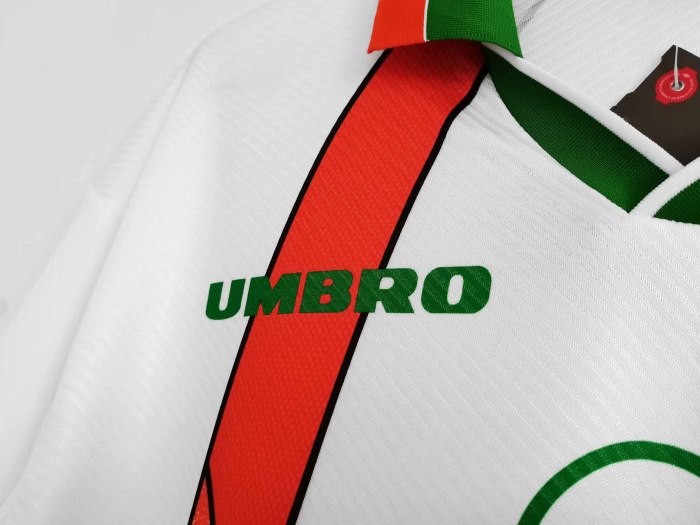 94-96 Ireland Away Retro Jersey