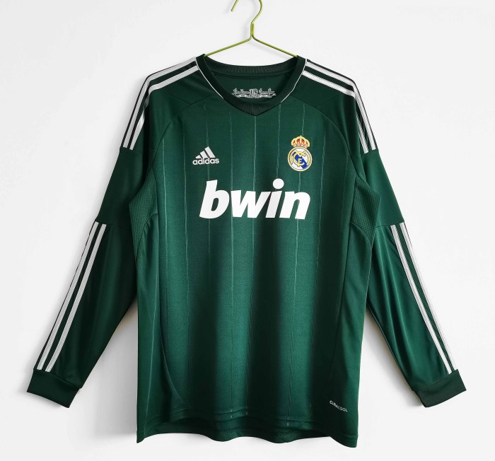 Long sleeve12-13 Real Madrid Second away  Retro Jersey