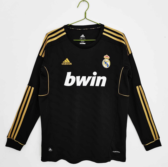 Long sleeve11-12   Real Madrid Away  Retro Jersey