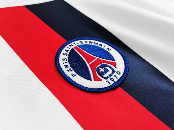 02-03 Paris Saint-Germain PSG Away Retro Jersey