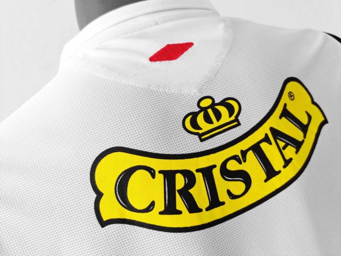 2006  Colo Colo Home Retro Jersey