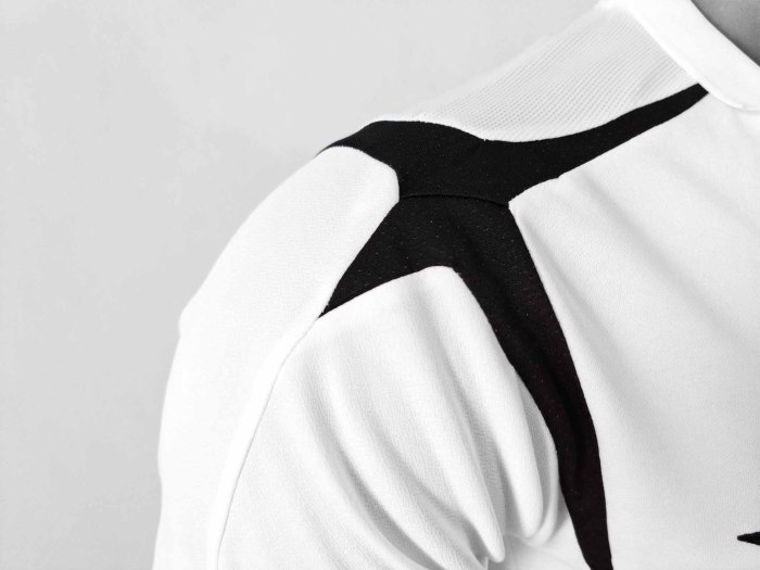 2006  Colo Colo Home Retro Jersey