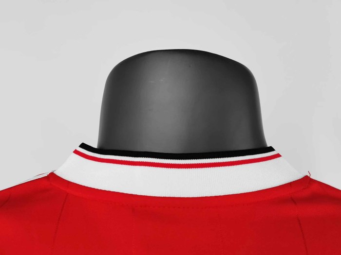 1984 Manchester United Home Retro Jersey