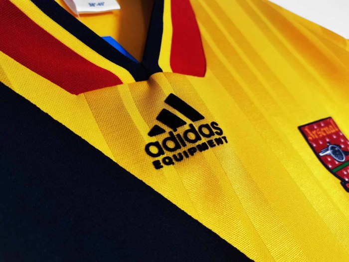 93-94 Arsenal Away Retro Jersey