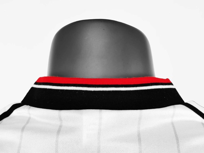 1983 Manchester United Away Retro Jersey