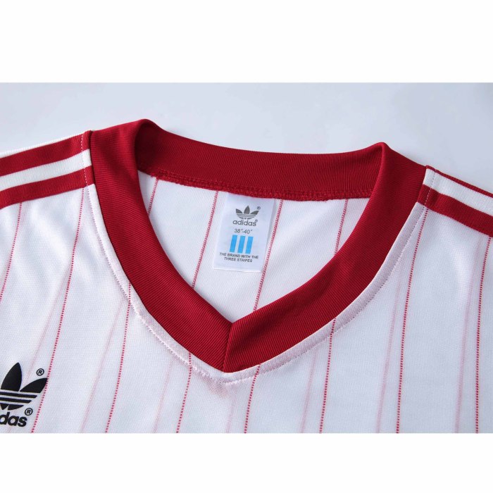 1982 Poland Home Retro Jersey