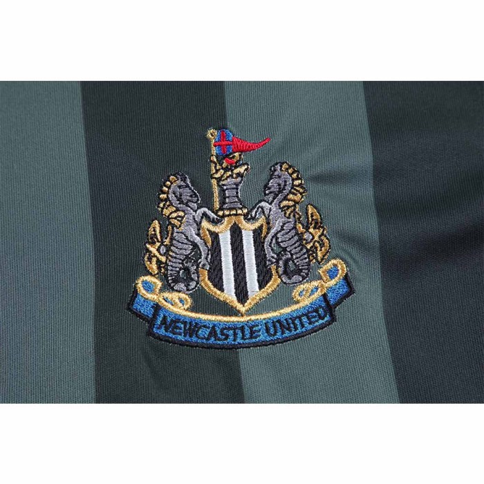 04-06 Newcastle United Away Retro Jersey