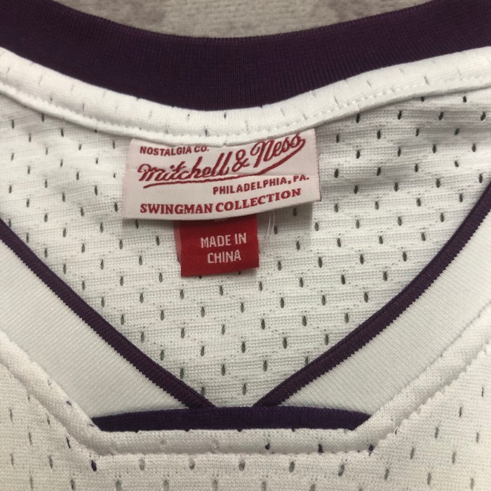 Heat Transfer  NBA Retro Los Angeles Lakers Kobe Bryant Mitchell & Ness 2009-10 White Hardwood Classics Swingman Jersey