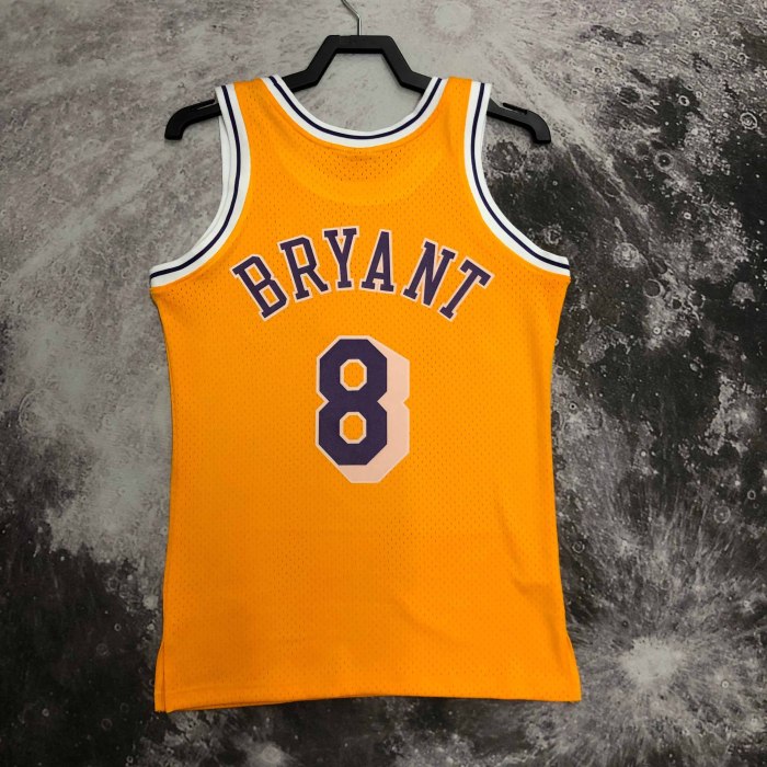 Heat Transfer Retro NBA Los Angeles Lakers 1997 Kobe Bryant Yellow Jersey
