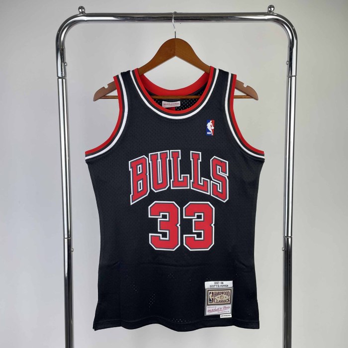 Heat Transfer1998 NBA Chicago Bulls Scottie Pippen Retro Black Jersey