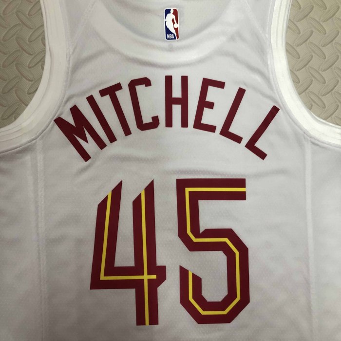 Heat Transfer 2023 Cleveland Cavaliers Donovan Mitchell Home White Jersey