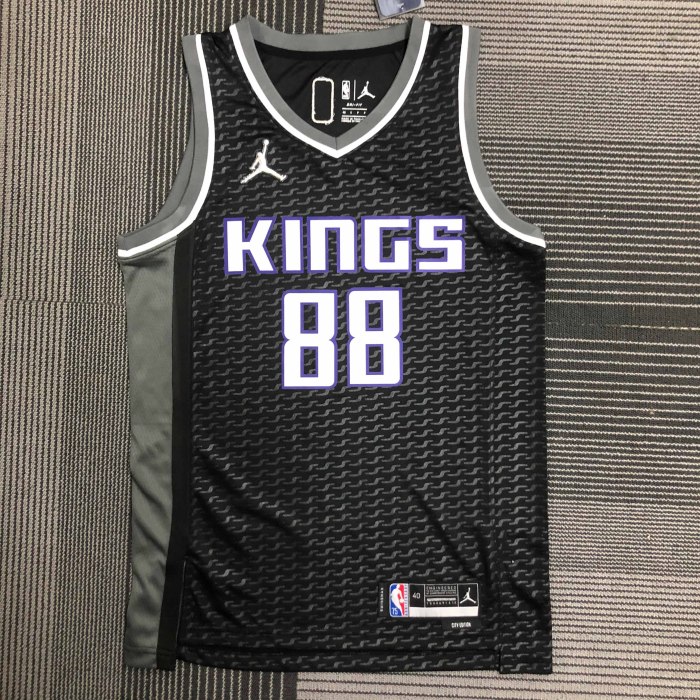 Heat Transfer Sacramento Kings Neemias Queta Flying Man limited Black Jersey