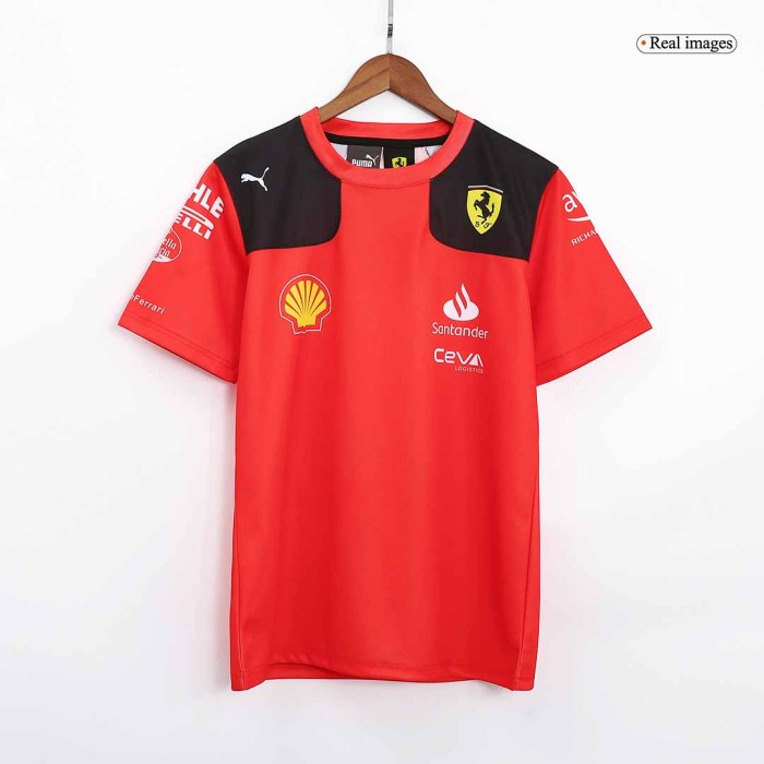 Scuderia Ferrari F1 Racing Team Carlos Sainz #55 T-Shirt 2023