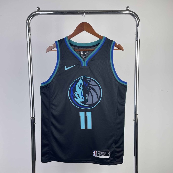 Heat Transfer 2023 Dallas Mavericks Kyrie Irving Bull Head Black Jersey