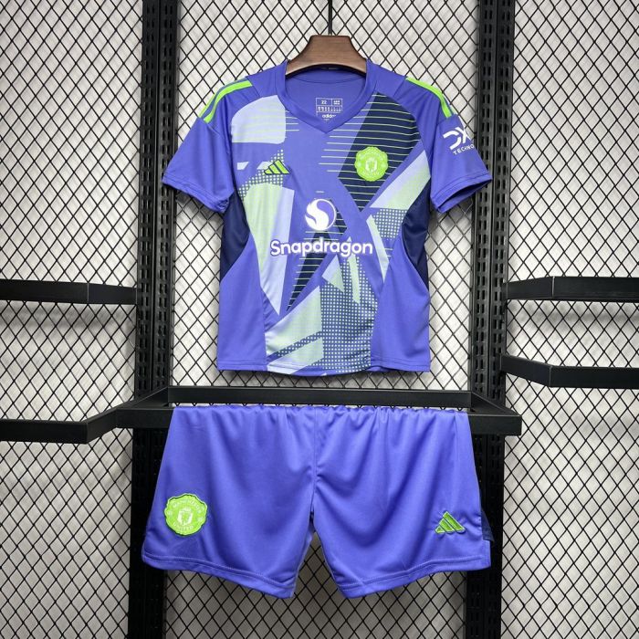 Kids kit 24-25 Manchester United Goalkeeper Thailand Quality