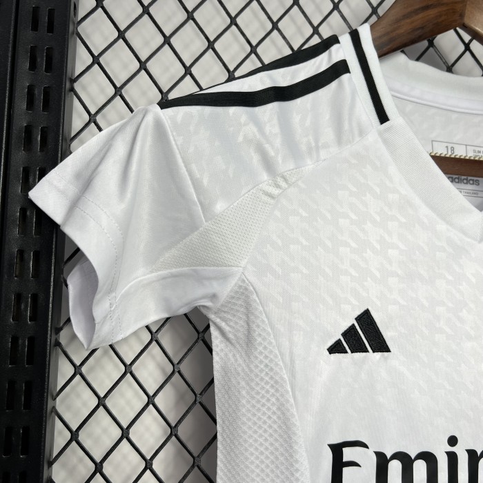 Kids kit 24/25 Real Madrid Home hailand Quality