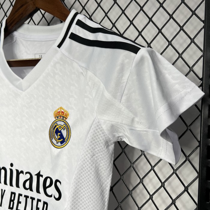 Kids kit 24/25 Real Madrid Home hailand Quality