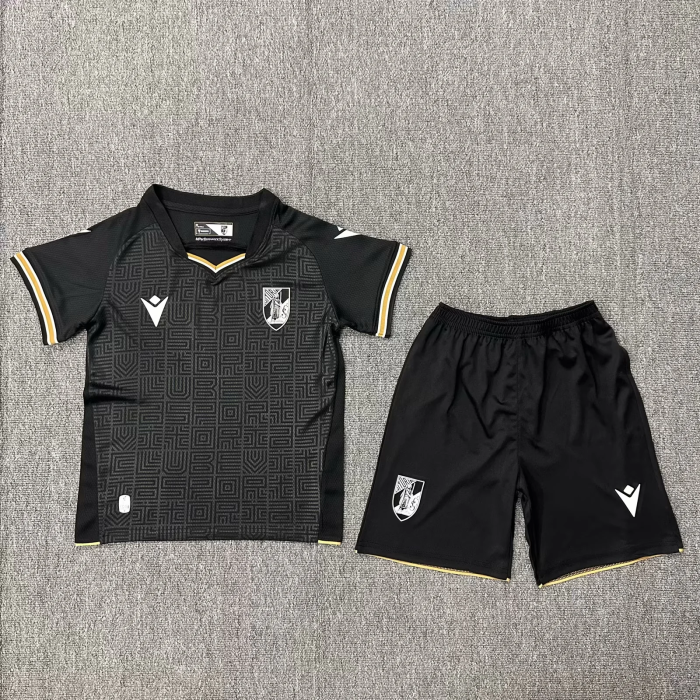 Kids kit 24/25 Vitoria Guimaraes Away Thailand Quality