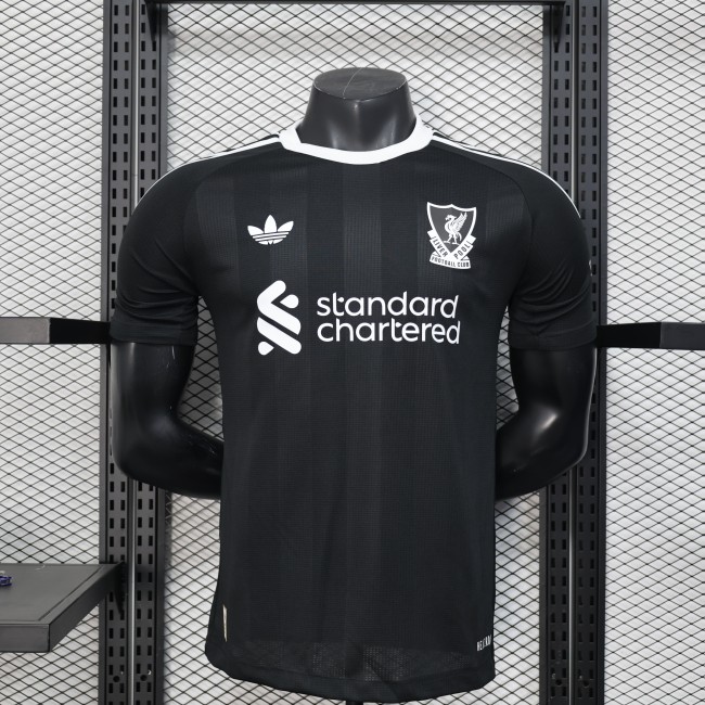 Player Version 25/26 Liverpool Goalkeeper Black Jersey
