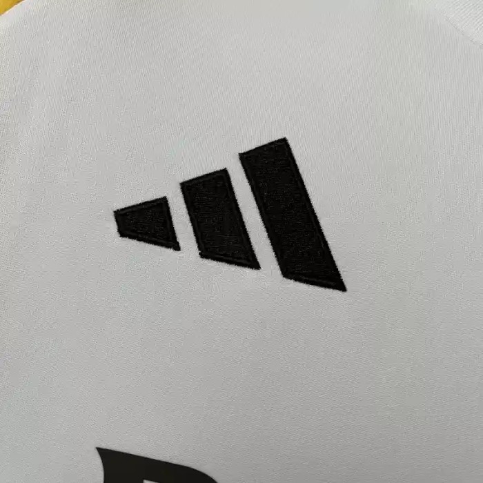 Real Madrid 25/26 Home Jersey - Fan Version