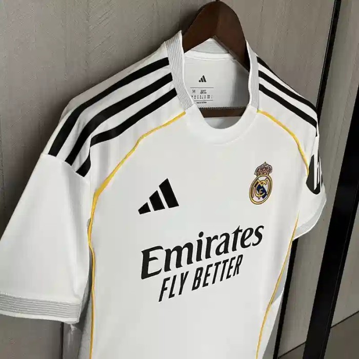 Real Madrid 25/26 Home Jersey - Fan Version