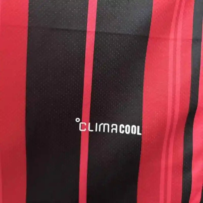 Frankfurt 26/27 Home Soccer Jersey - Fan Version