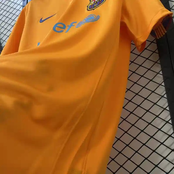 Barcelona 2006-07 Away Retro Soccer Jersey- Fan Version