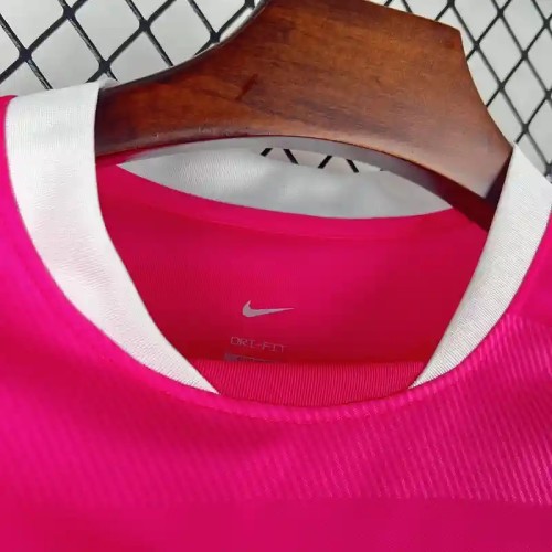 Sporting Lisbon 26/27 Pink October Soccer Jersey - Fan Version