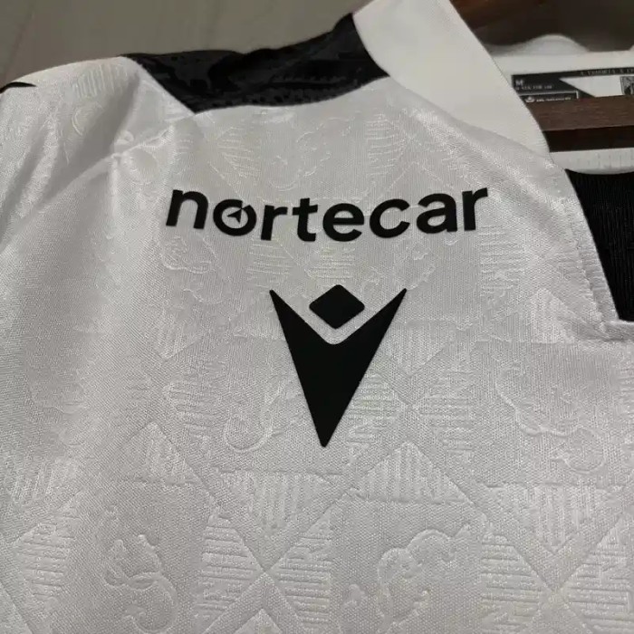 Vitoria Guimaraes 25/26 Home Soccer Jersey - Fan Version