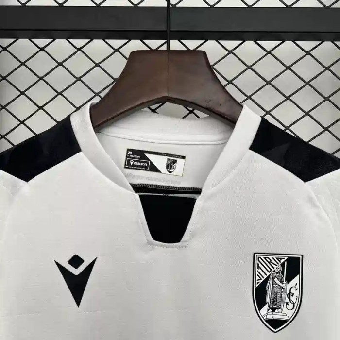 Vitoria Guimaraes 25/26 Home Soccer Jerseys– Kids Kit