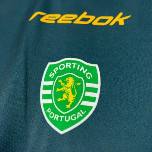Sporting Lisbon 2002-03 Away Retro Soccer Jersey - Fan Version