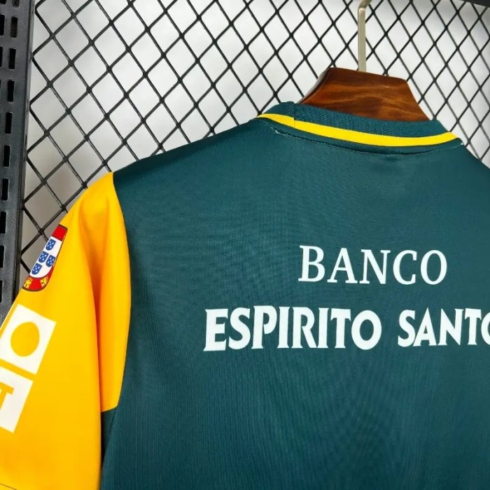 Sporting Lisbon 2002-03 Away Retro Soccer Jersey - Fan Version