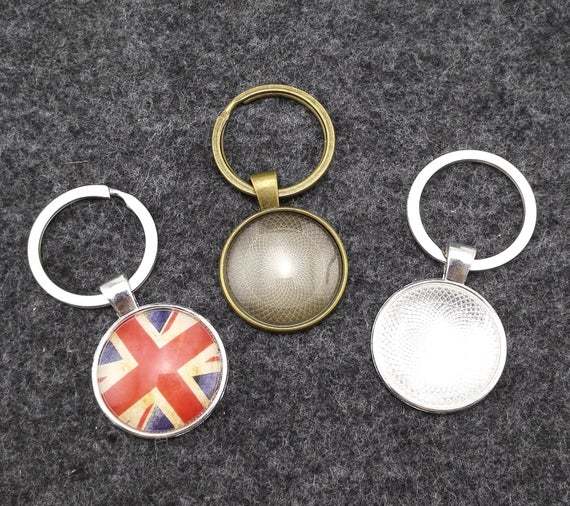 ON SALE - 10 sets Photo Keychains DIY Kit - blank round 1 inch (25mm) 0r 30mm bezel setting with glass cabochon and key ring