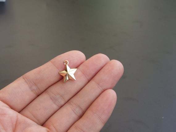 8pcs 24K Gold Color Plated   Brass tiny Star Charm Pendant Spacer bracelet necklace loose bead (#10001008)