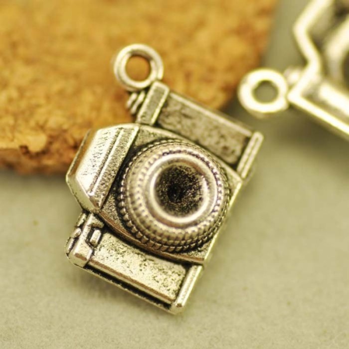 10pcs Antique silver camera Charms Pendants Findings (#3010065)