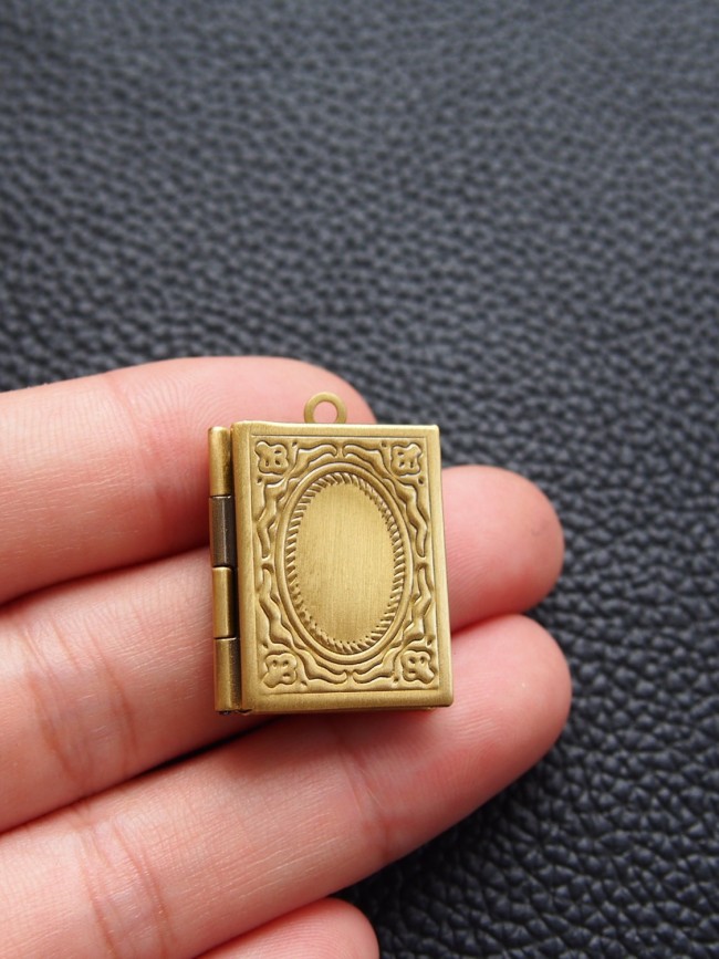 5PCS Book Antique bronze photo locket, Photo Locket Pendant (#5010011)