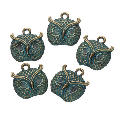 10PCS Owl pendant ,Verdigris Patina Grungy Owl Head Stamping, Patina Plated Vintage Zinc Alloy owl Pendants Charms ,DIY Jewelry Findings