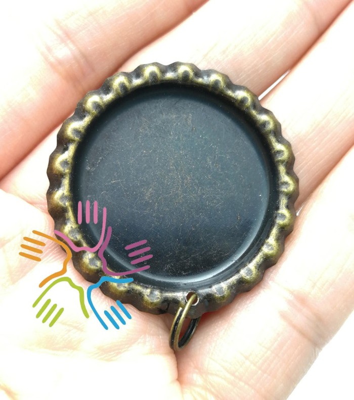 50 Chrome Flattened Bottle Cap Pendants, 50 flattened bottle caps(split rings attached), Bronze bottle caps, Bronze bottlecaps, pendants