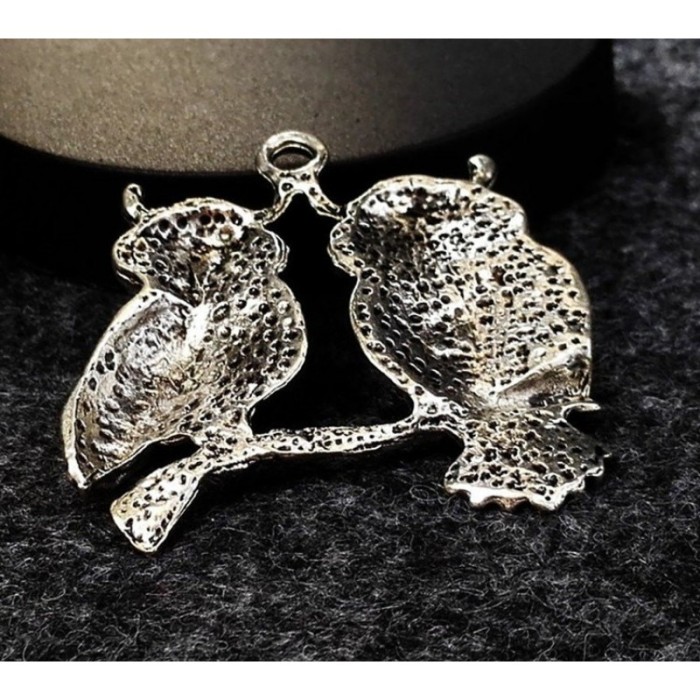 2pcs Antique Tibetan Silver Tone Owl couple on the branch Charms Pendants Findings (#3010289)