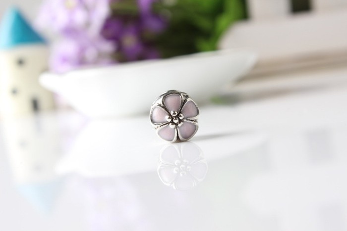 10pcs Cherry blossoms Lock Clip Stopper beads, European Beads, Bead Charms, fits most European charm bracelets bead charm bracelet