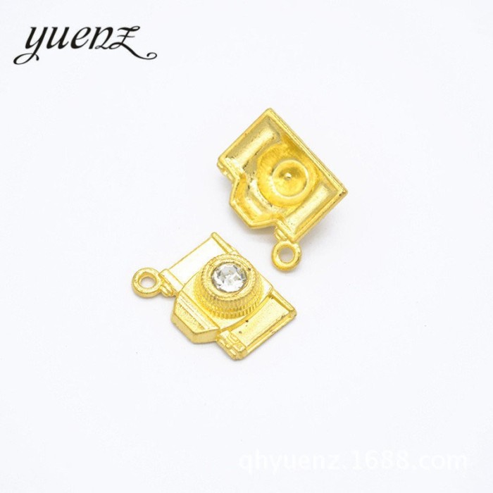 10pcs Antique silver camera with rhinestone lens Charms Pendants Findings (#3010039)
