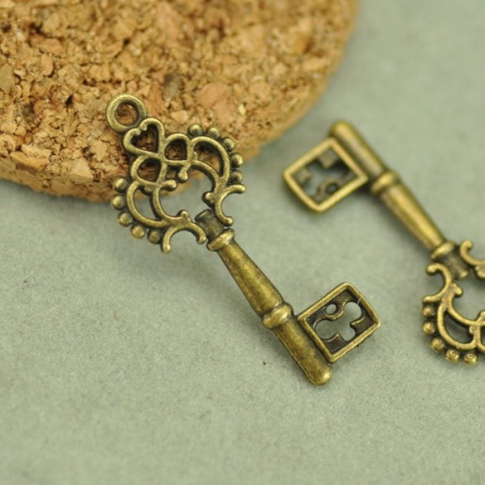 10pcs Antique Bronze Key Charm Pendant Spacer bracelet necklace loose bead (#3010093)