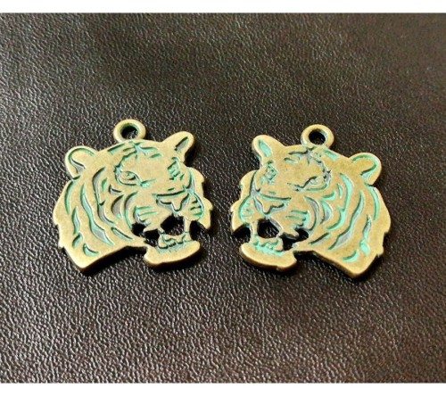 10pcs Verdigris Antique Bronze Tiger Head Charm Pendants Findings Connector (#3010015)