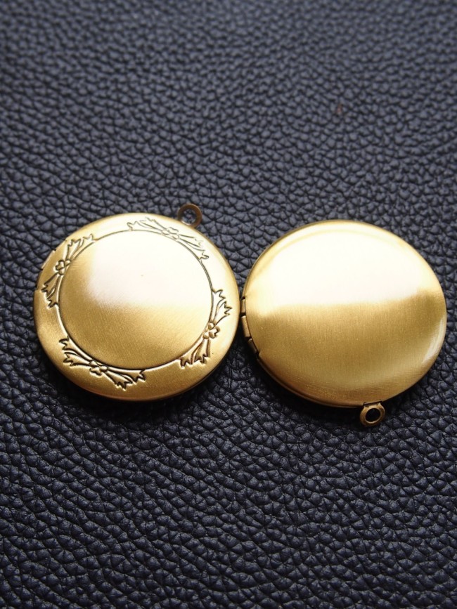 5PCS Round Antique bronze photo locket, Photo Locket Pendant (#5010007)
