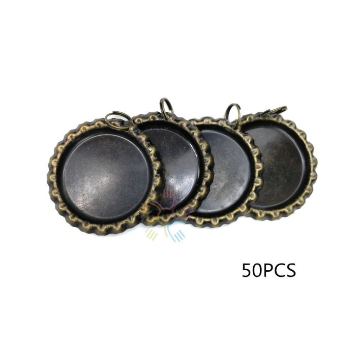 50 Chrome Flattened Bottle Cap Pendants, 50 flattened bottle caps(split rings attached), Bronze bottle caps, Bronze bottlecaps, pendants